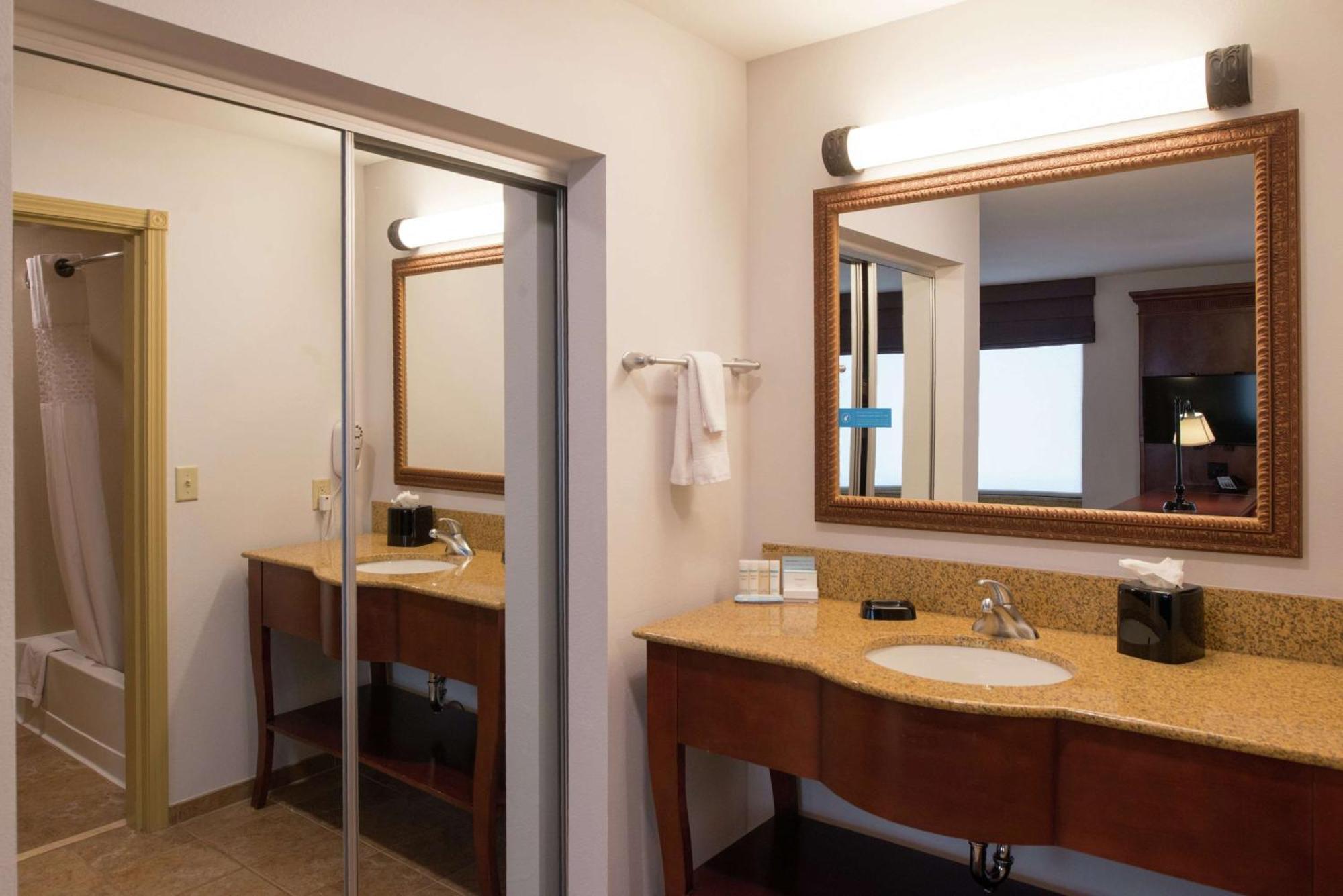 Hampton Inn & Suites Rifle Ngoại thất bức ảnh